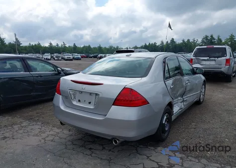 2007 Honda Accord 3.0 Ex z USA, uszkodzony, nr VIN 1HGCM665X7A059764